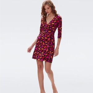 Diane Von Furstenberg Julian Silk Jersey Wrap‎ Dress
in Midnight Kiss Multi